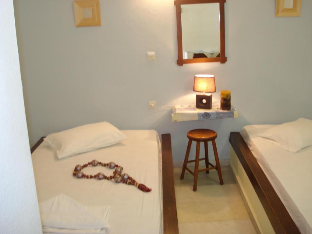 Pension Lagoudera Naxos City Room photo